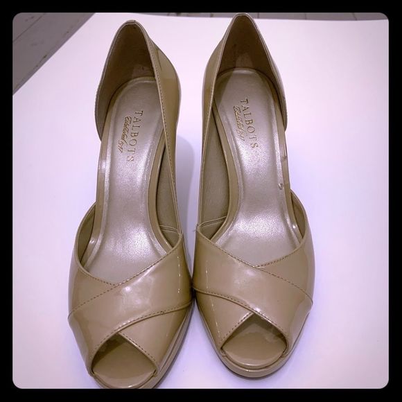 Talbots Shoes - Tan Talbots Heels Size 8.5